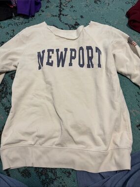 Brandy Melville off the shoulder sweatshirt
